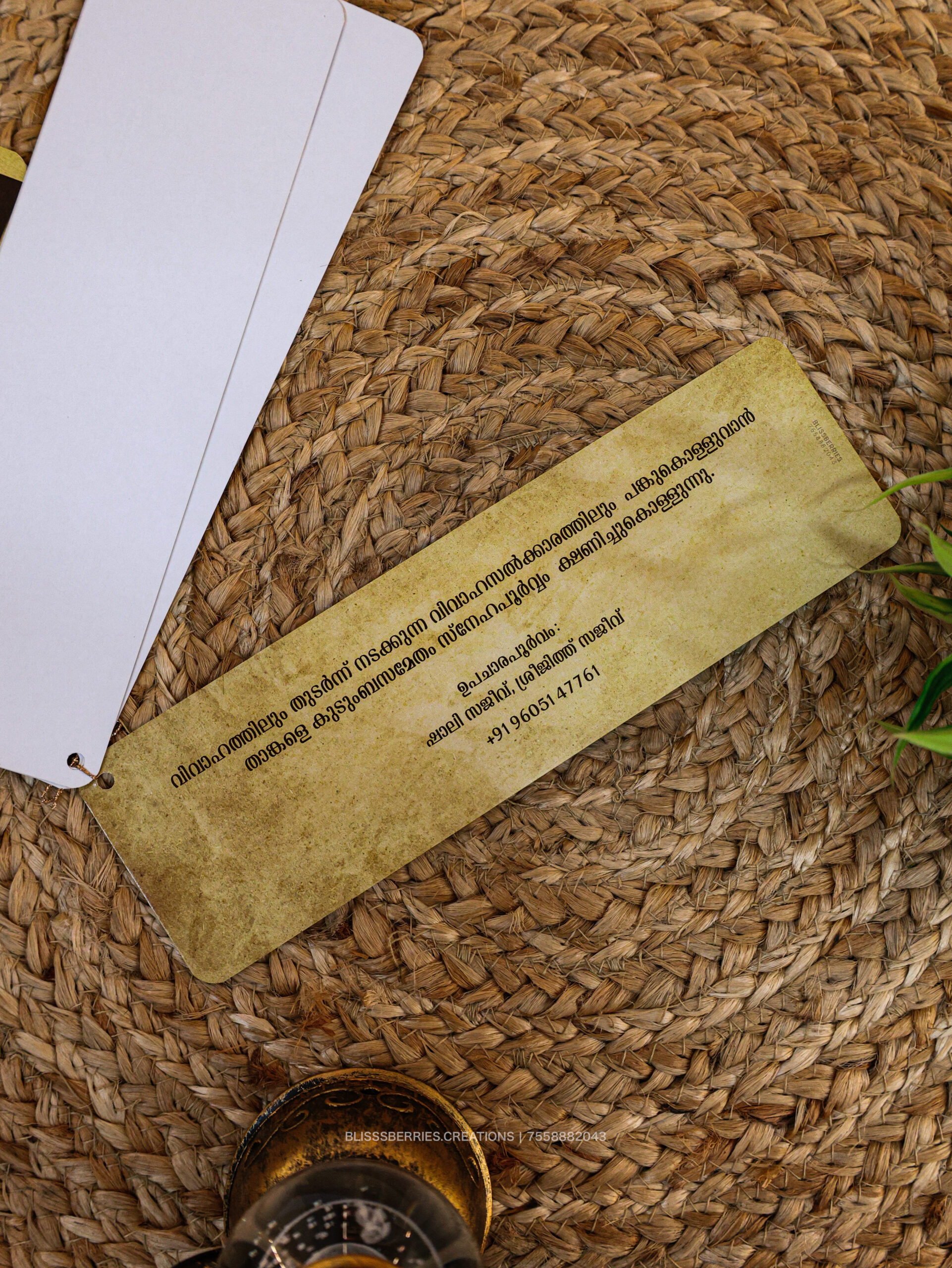 Traditional Vintage Thaaliyola Wedding Invitation Card with Golden Tie – Malayalam | Top Selling - Image 4