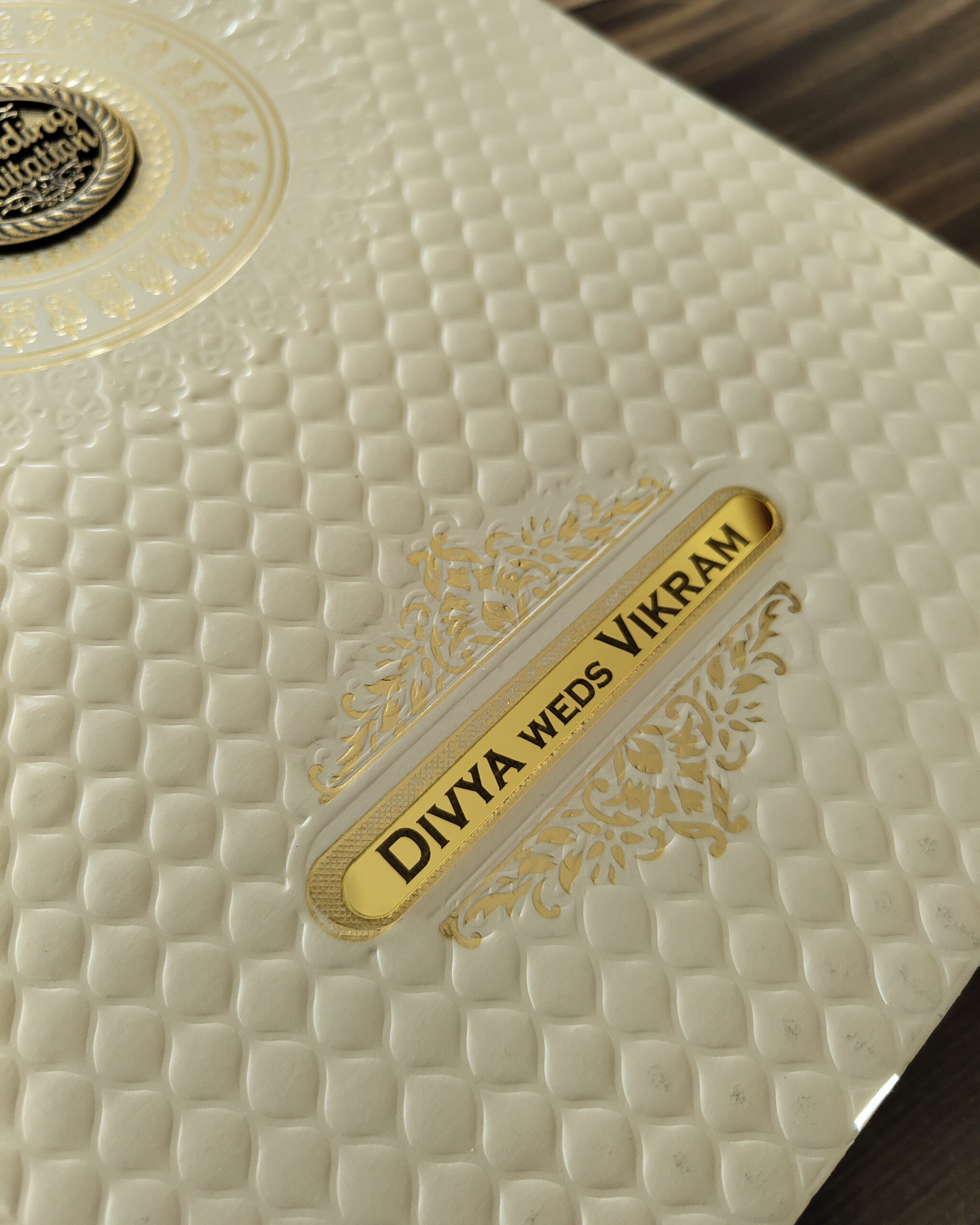 Premium Off White Box Wedding Invitation Card With Avrylic Nameplate - Image 2