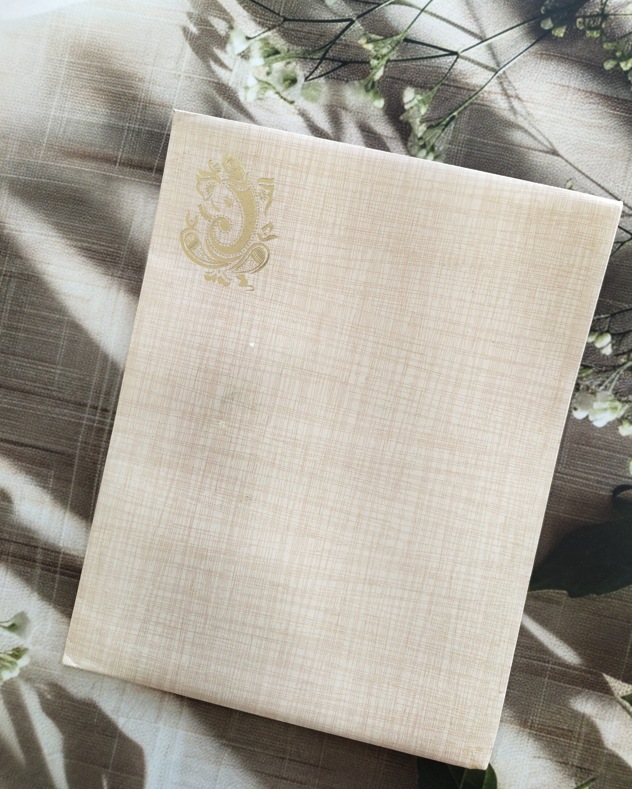 Cream Die Cut Gold Foiled Wedding Invitation Card with Matching Envelope - Image 3