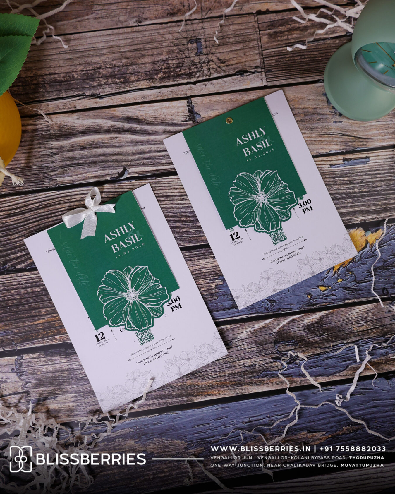 Modern Minimalist 2-Layer Floral Die-Cut Wedding Invitation
